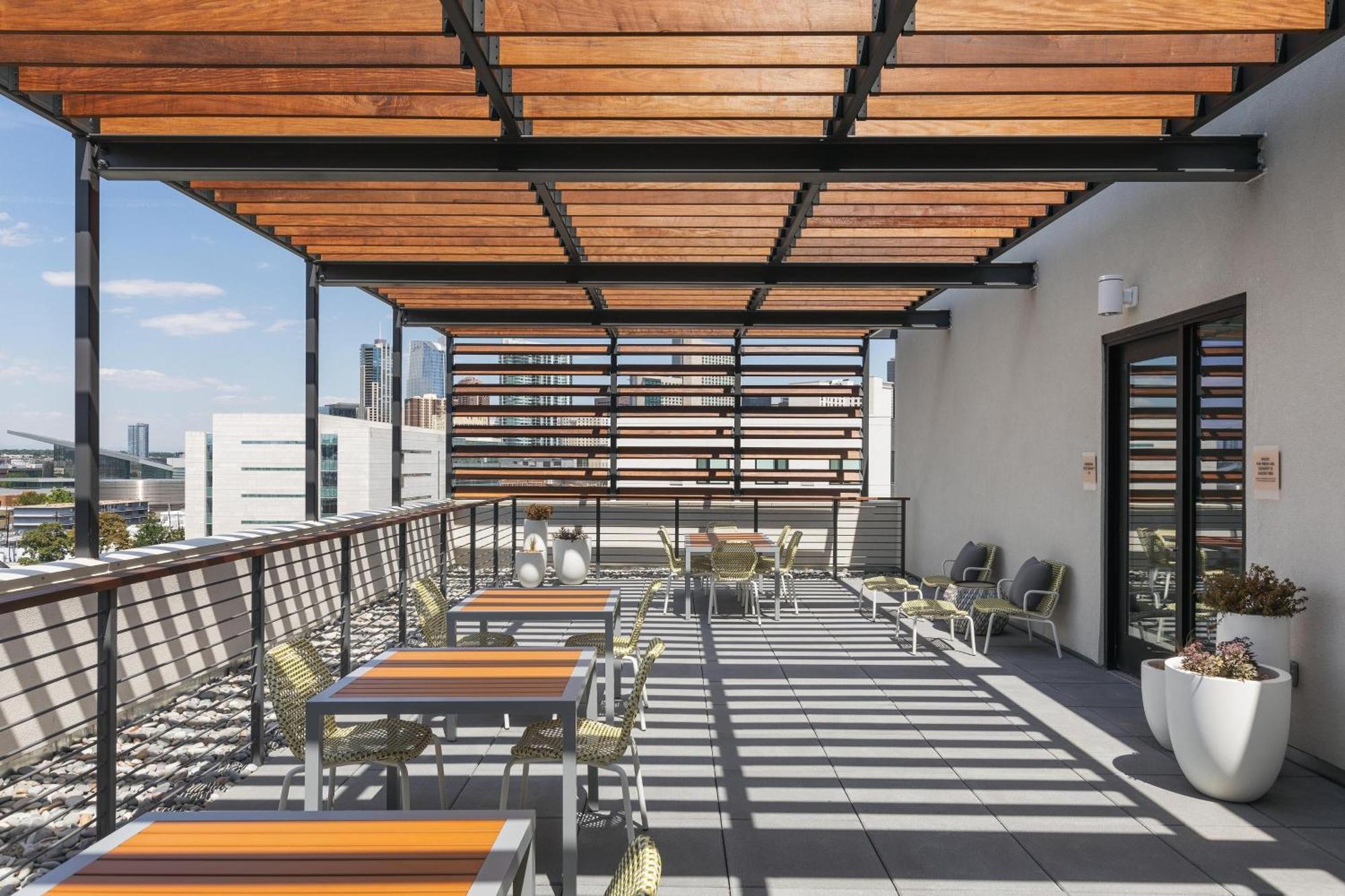 Element Downtown East Hotel 3*