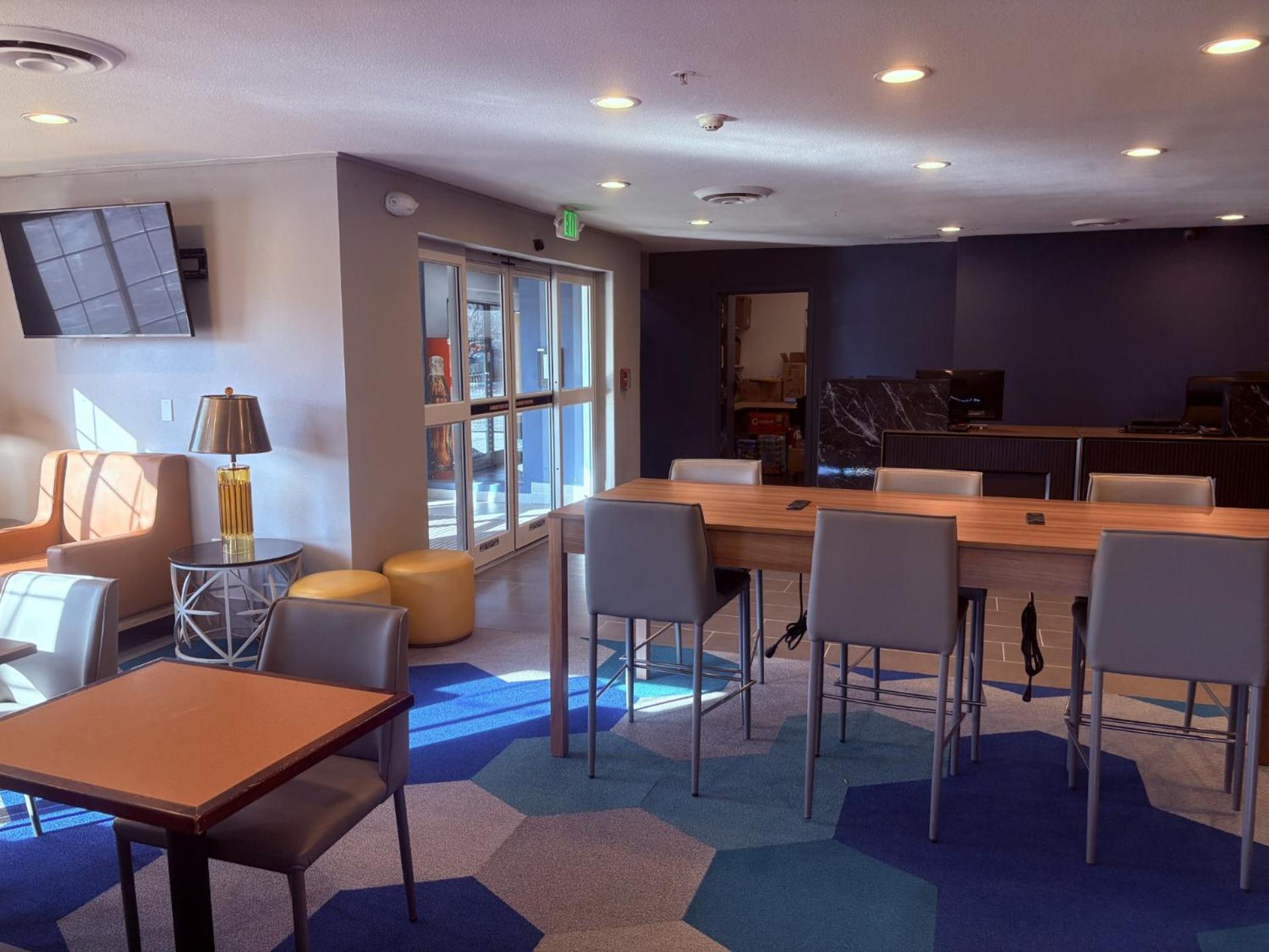 Microtel & By Wyndham Airport 2*