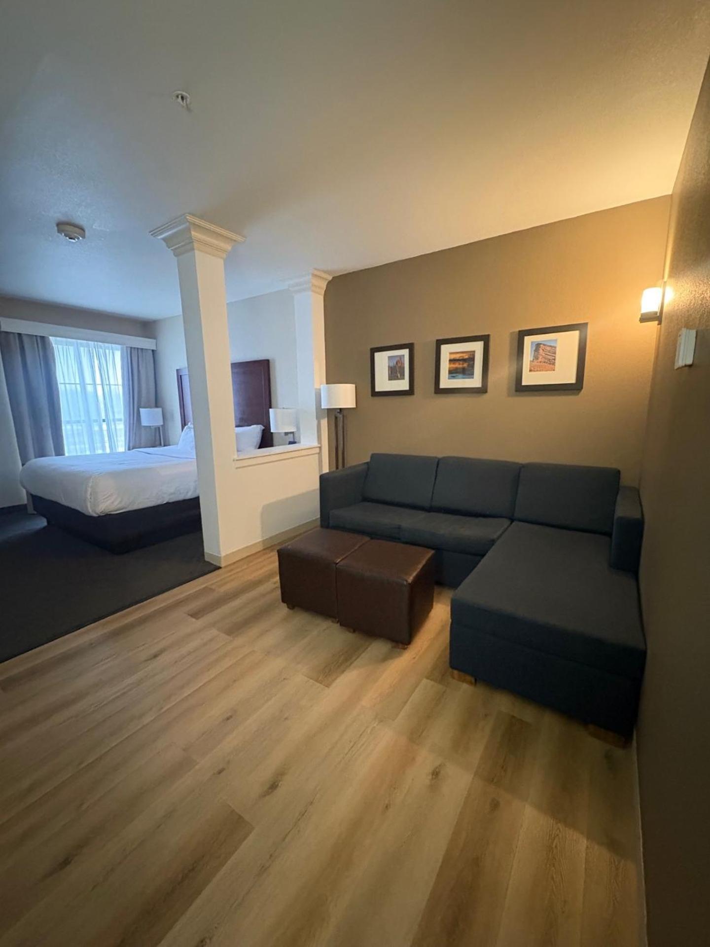 Hotel Comfort Near Downtown Denver