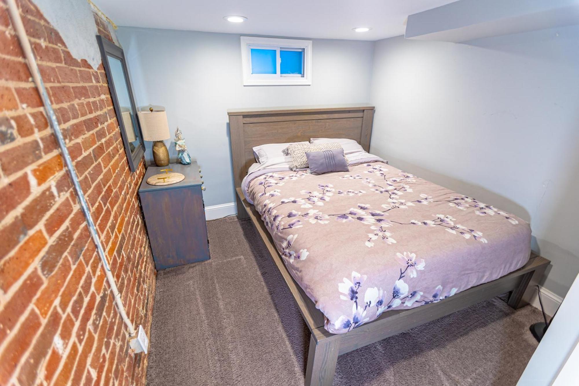 5-bedroom Victorian Private Yard Sleeps 10 * Denver