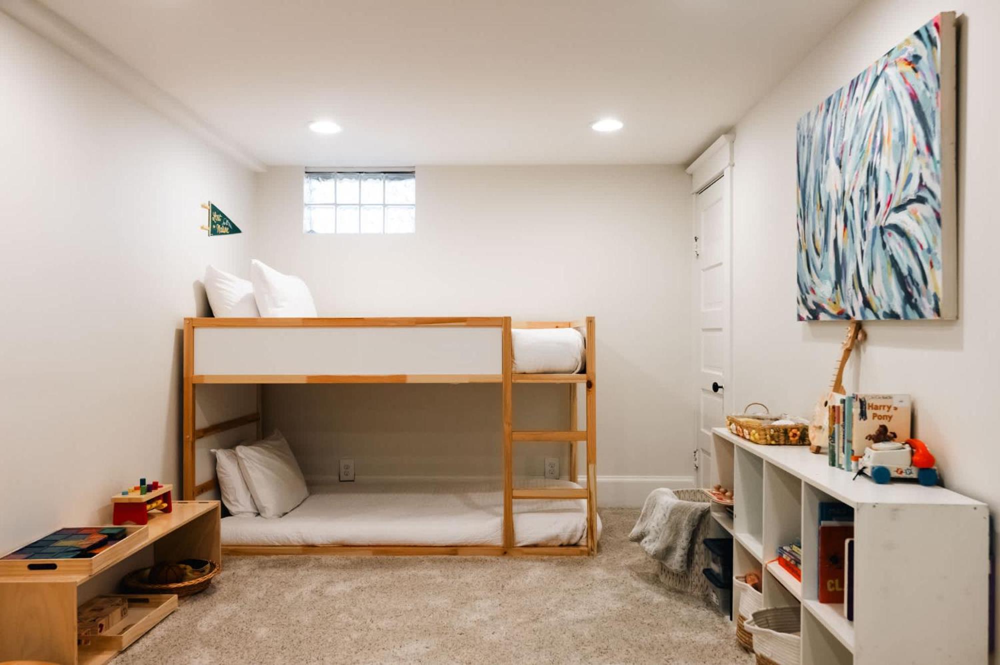 Charming Cole Craftsman - Steps To Local Hotspots Holiday home