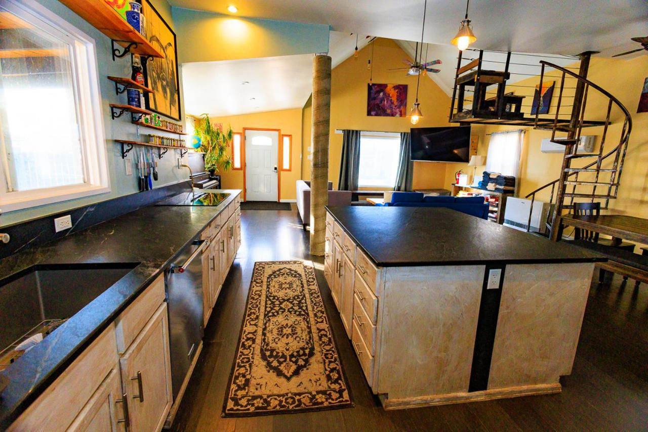 Smart House Hottub/pets/420 *