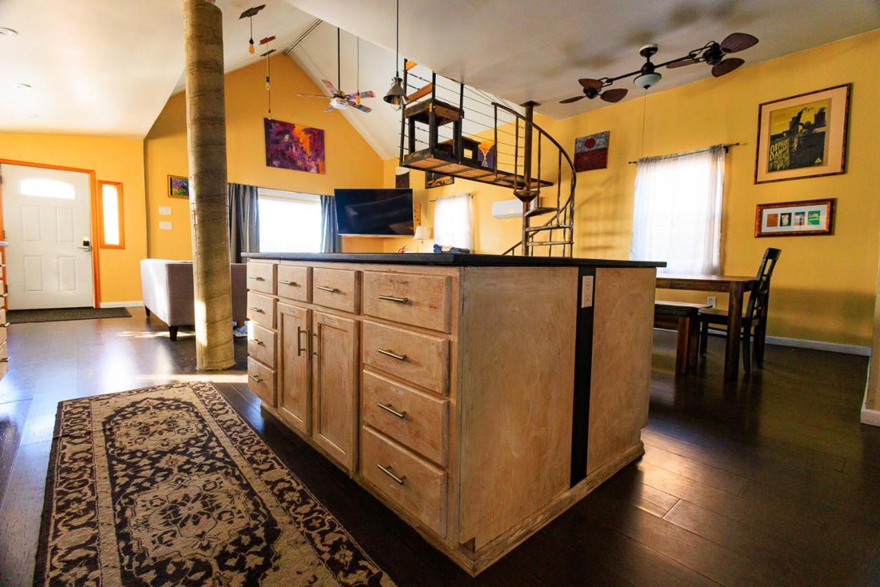 Smart House Hottub/pets/420 * Denver