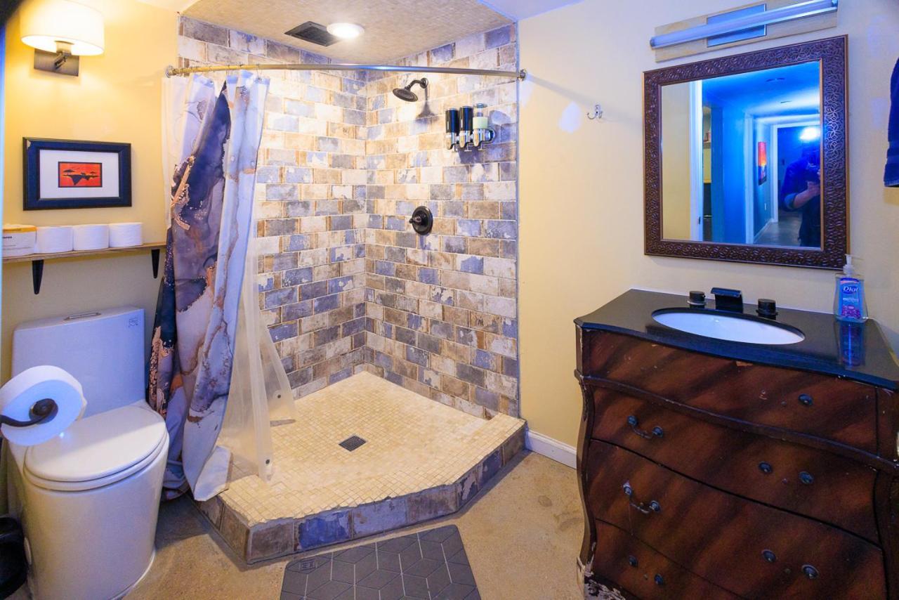 Smart House Hottub/pets/420 * Denver