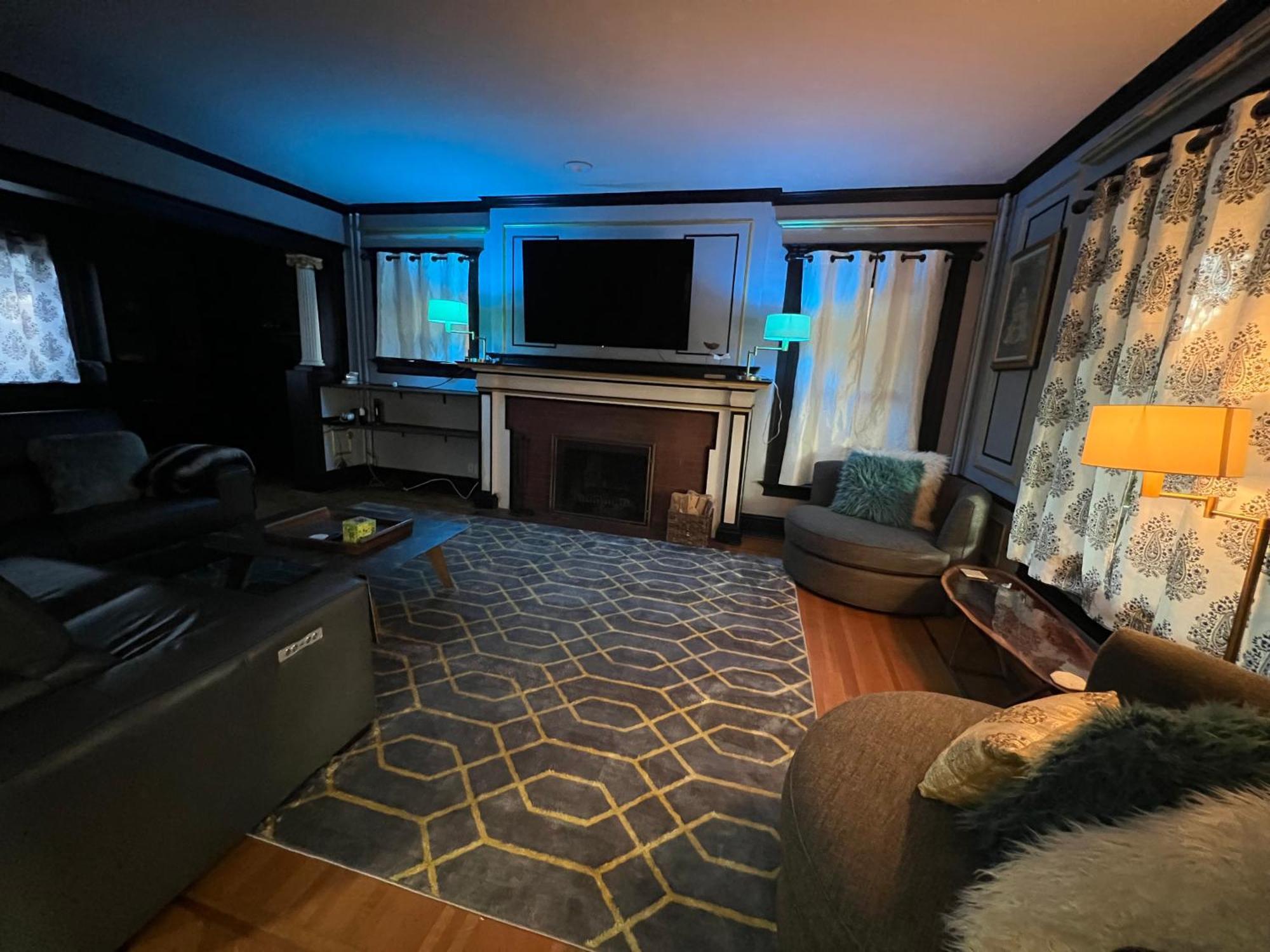 5 Bedroom Luxurious-gem Mansion In Heart Of *