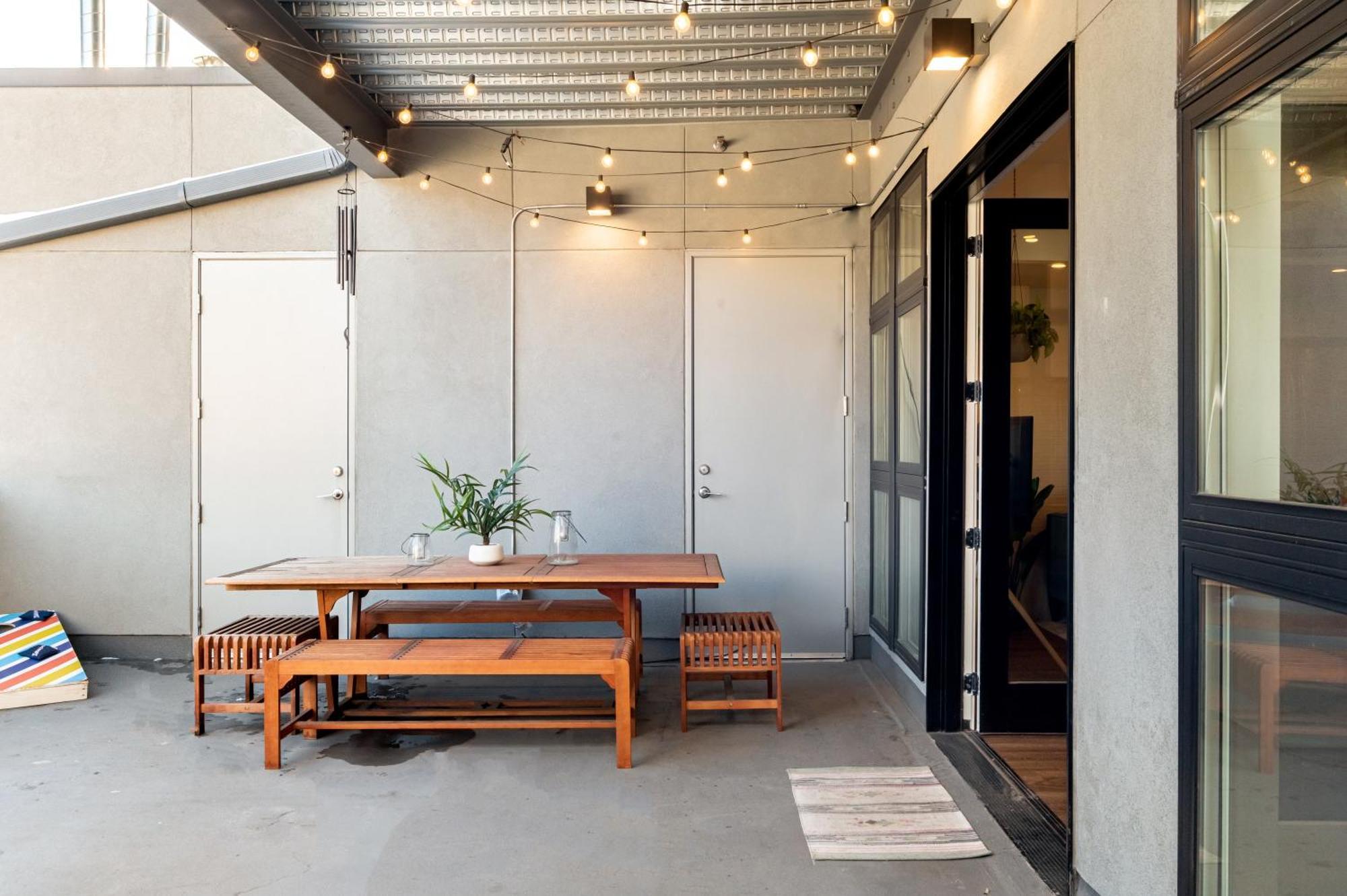 3198 Bohemian Hideaway At Rino Art Lofts