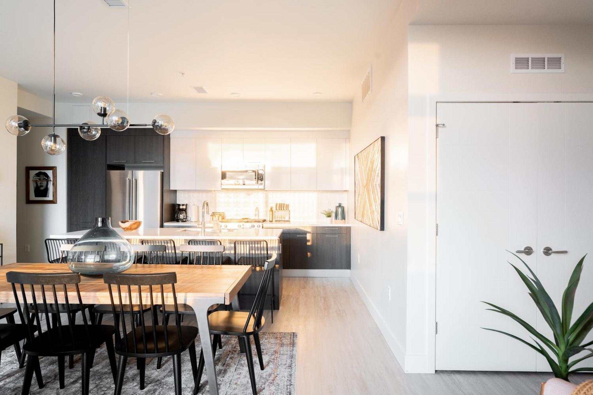 2880 Bold & Elevated Holiday home *