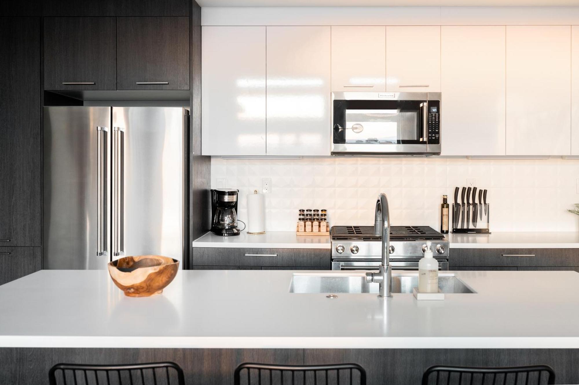 2880 Bold & Elevated Holiday home