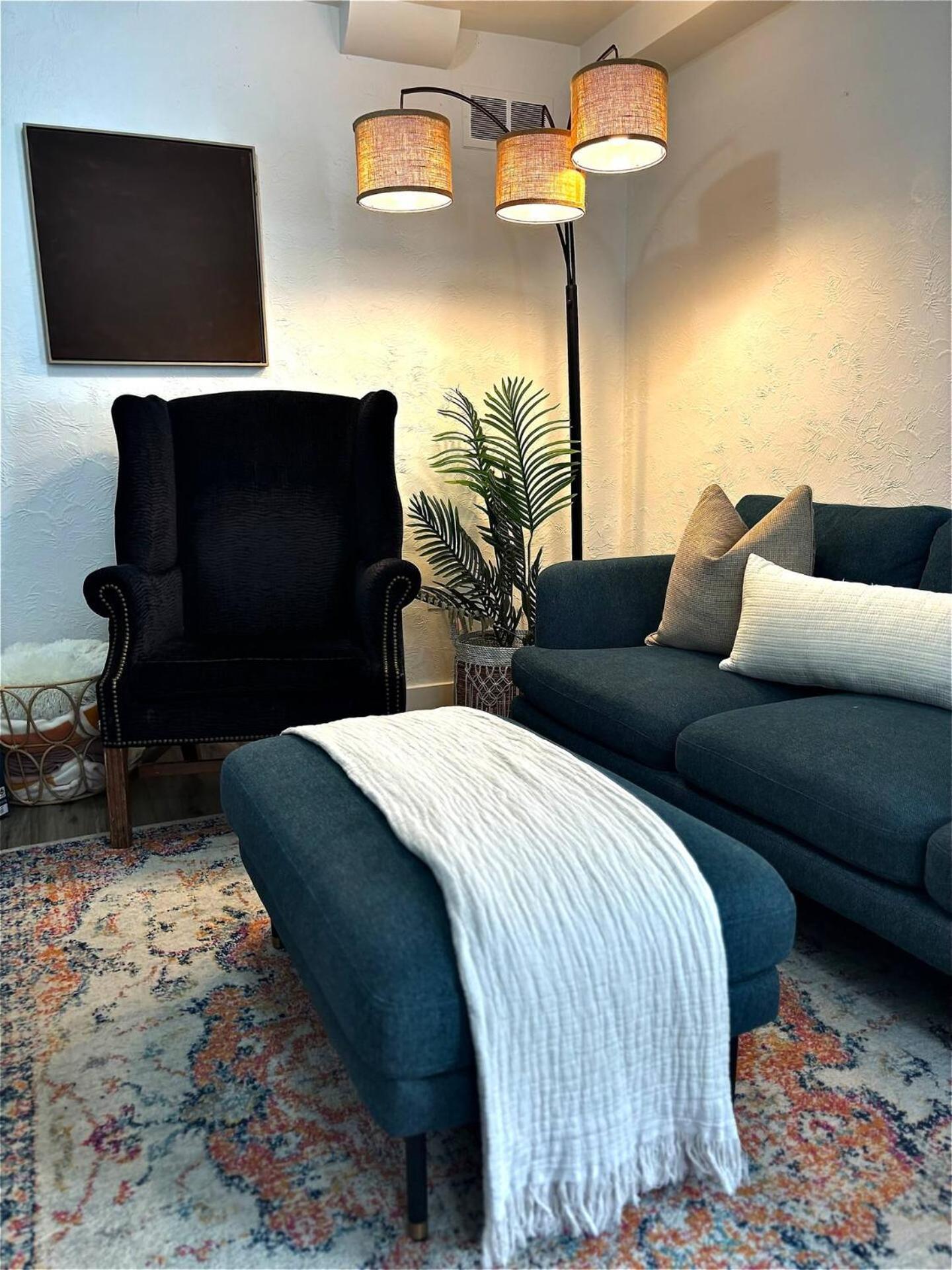 Holiday home 1920s Inspired Stay-coffee Bar- Cozy-local