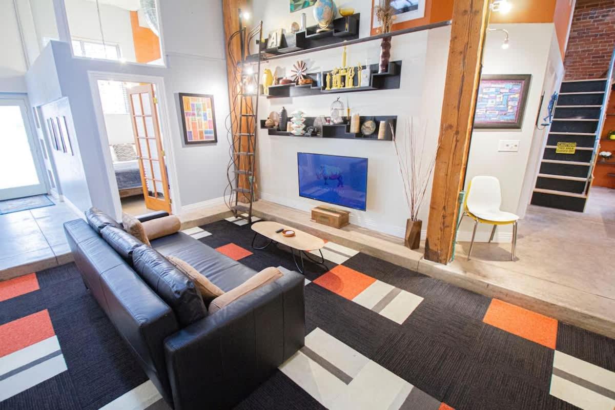 Trendy Modern Loft In Rino Art District * Denver