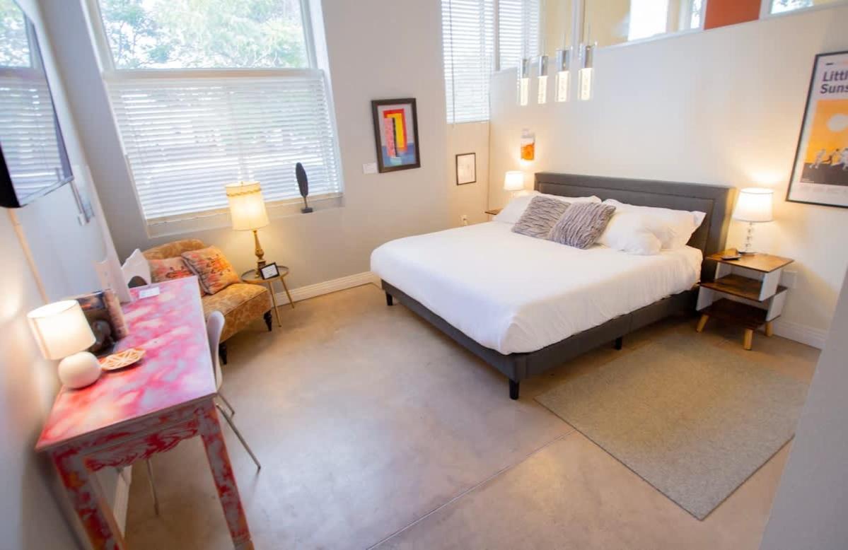 Trendy Modern Loft In Rino Art District * Denver