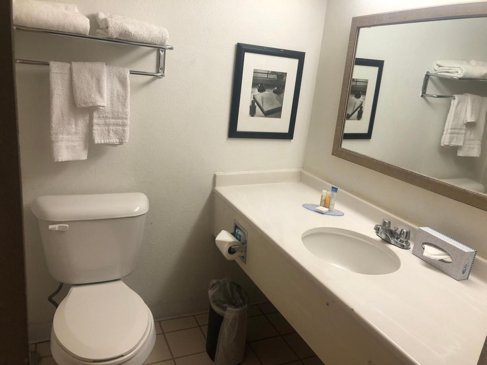 At The Highland Downtown 3*