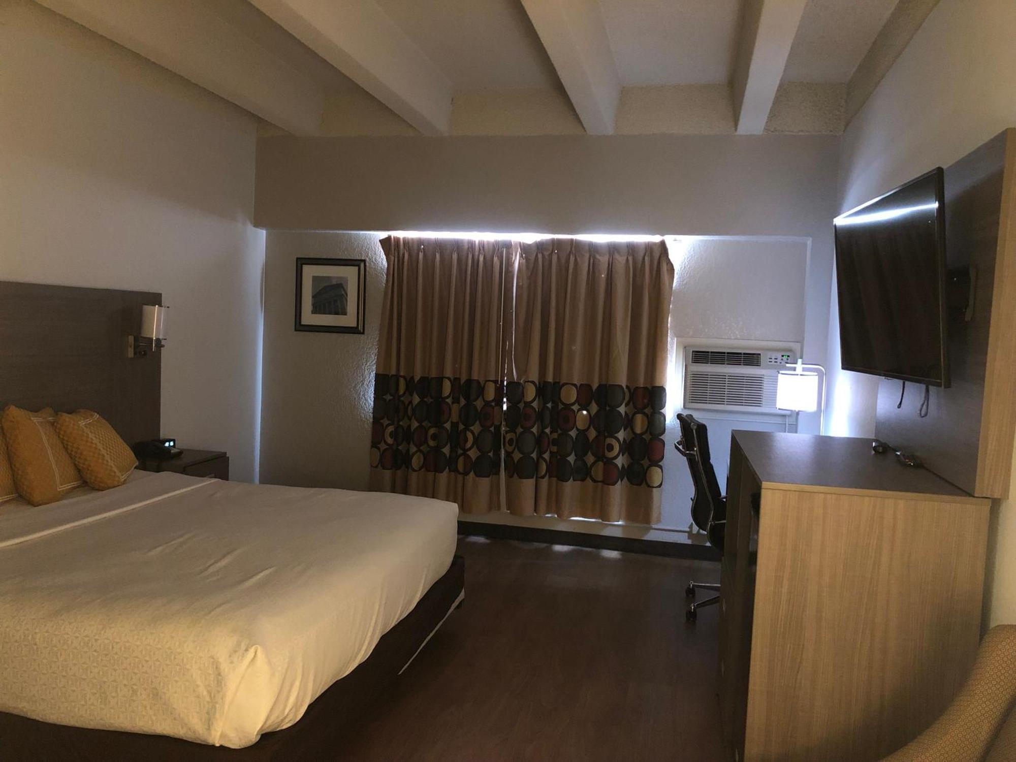 Hotel At The Highland Downtown 3*