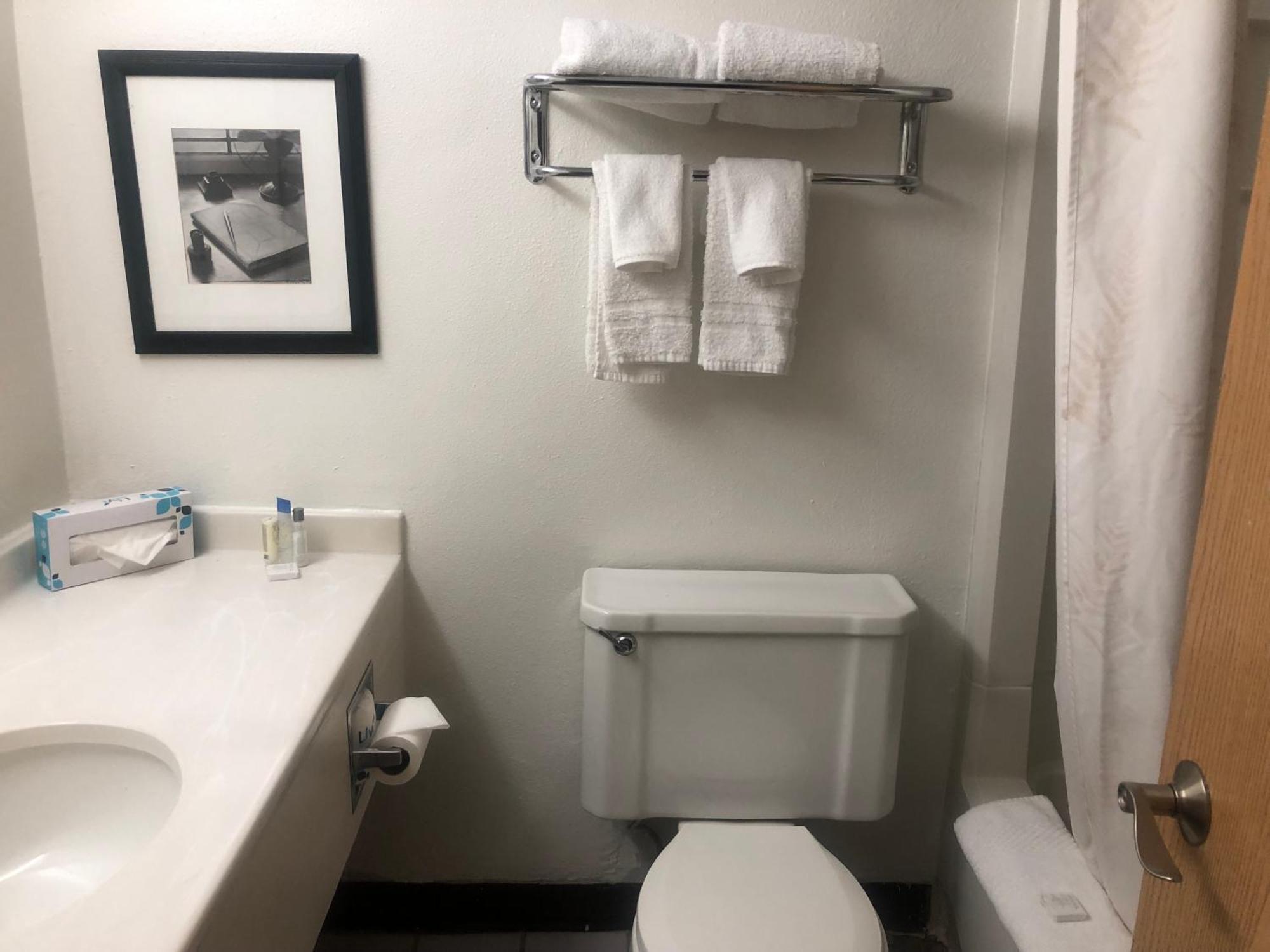 At The Highland Downtown 3*