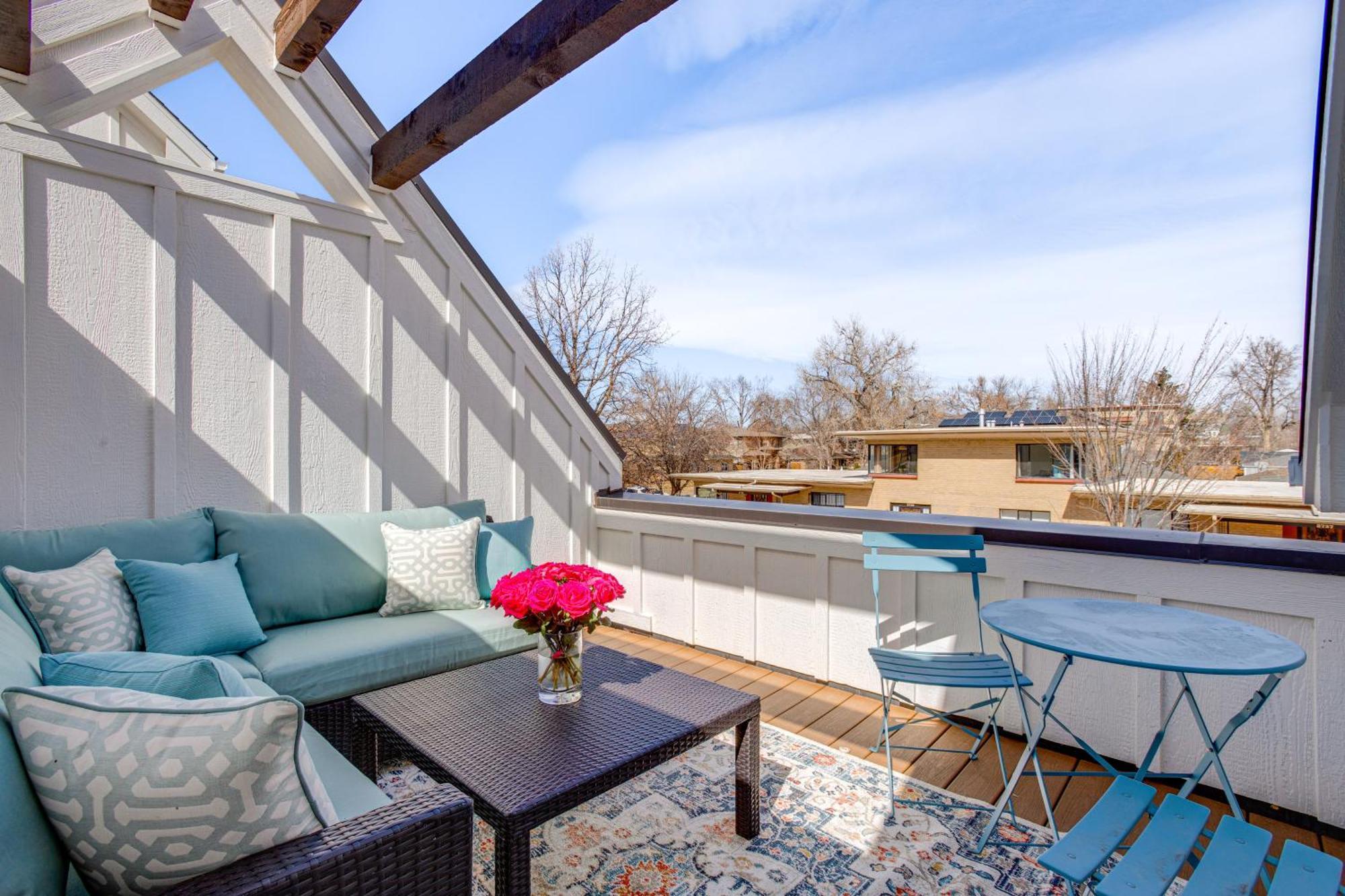 Luxe Designer Flat On Sloans With Rooftop Deck Apartment *