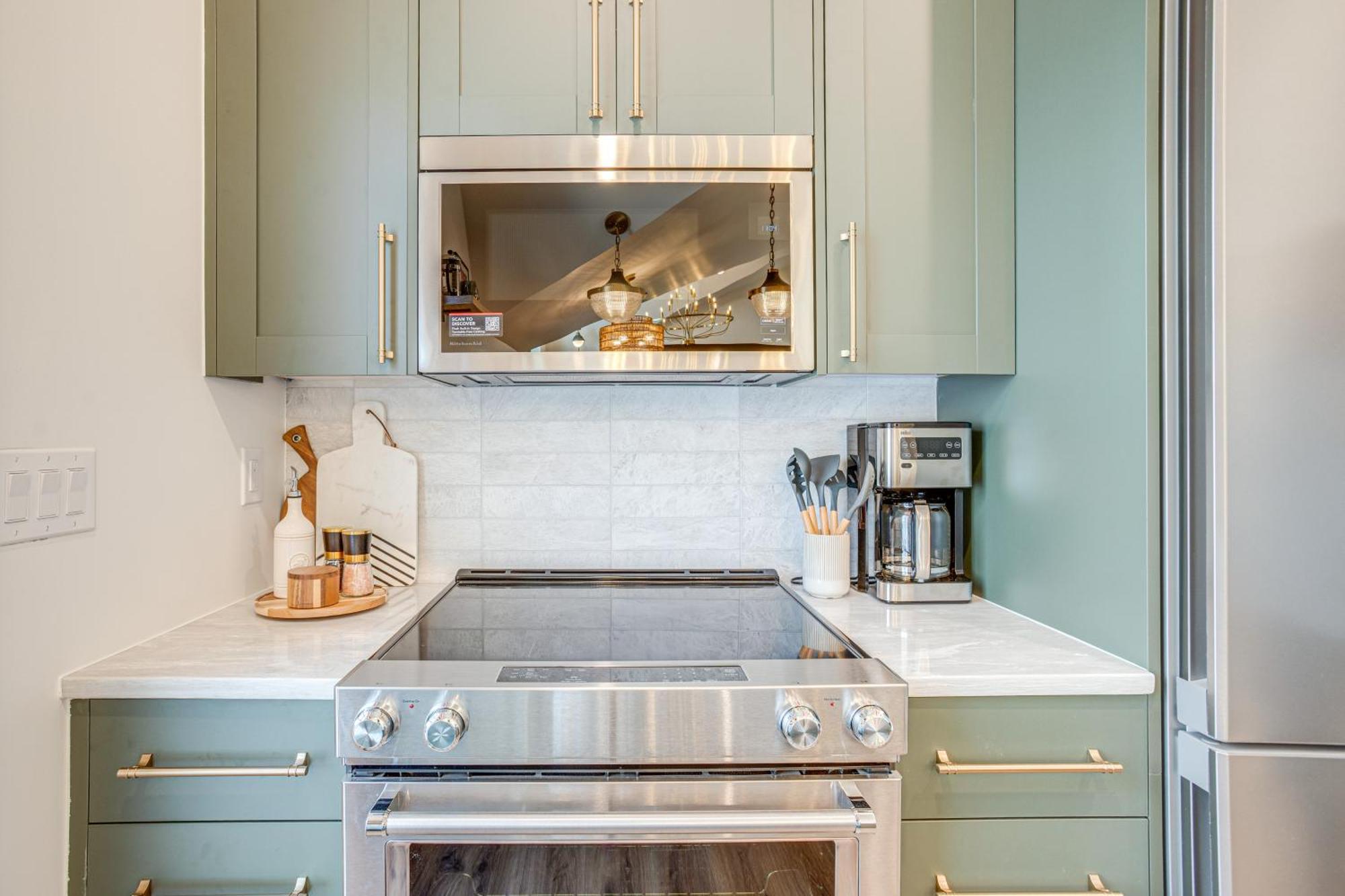 Luxe Designer Flat On Sloans With Rooftop Deck Denver