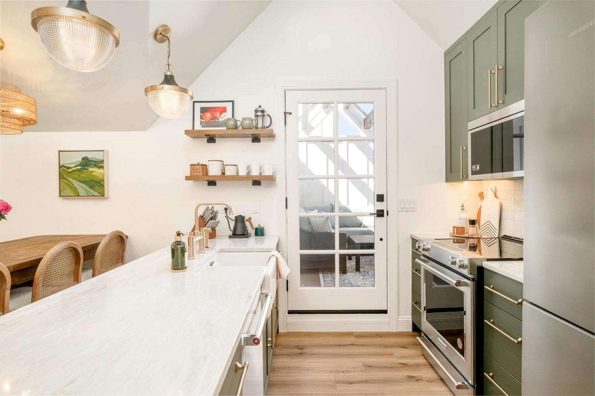 Luxe Designer Flat On Sloans With Rooftop Deck * Denver
