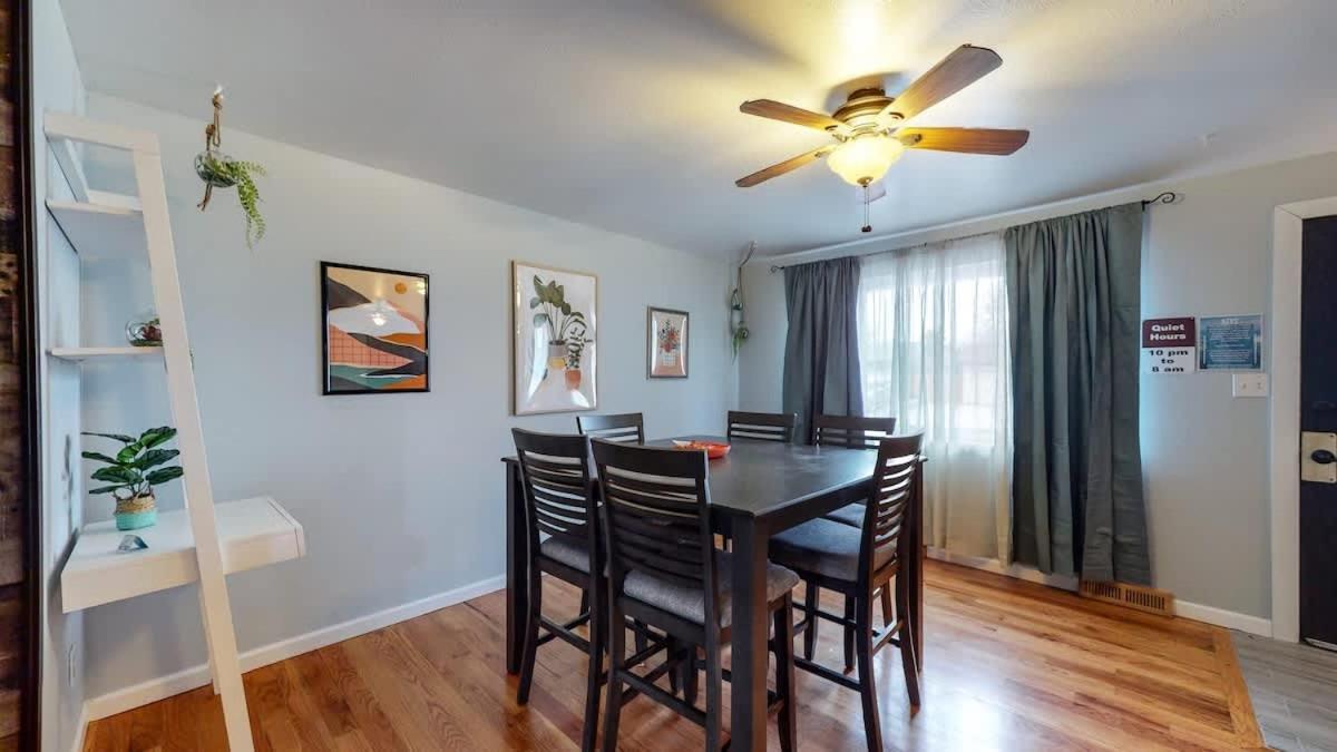 Spacious Family With Hockey Table & Huge Yard Escape Holiday home Denver