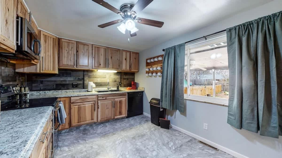 Holiday home Spacious Family With Hockey Table & Huge Yard Escape
