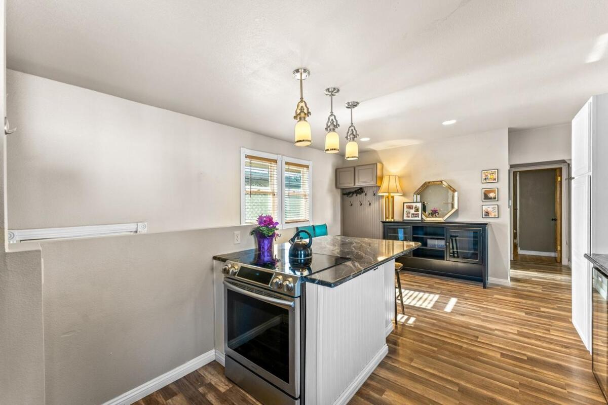 Epic Mntn Views Private Hot Tub And 420 Friendly * Denver