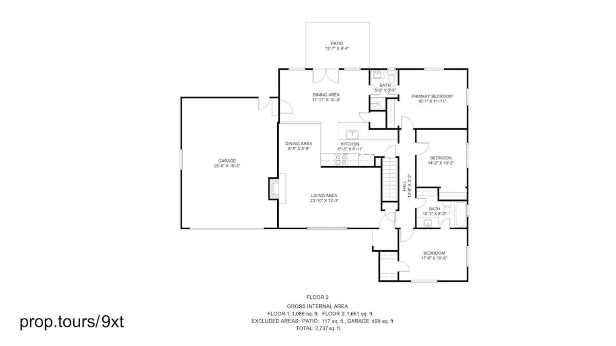 Stunning Upper Family Unit With King Beds & Yard Holiday home *