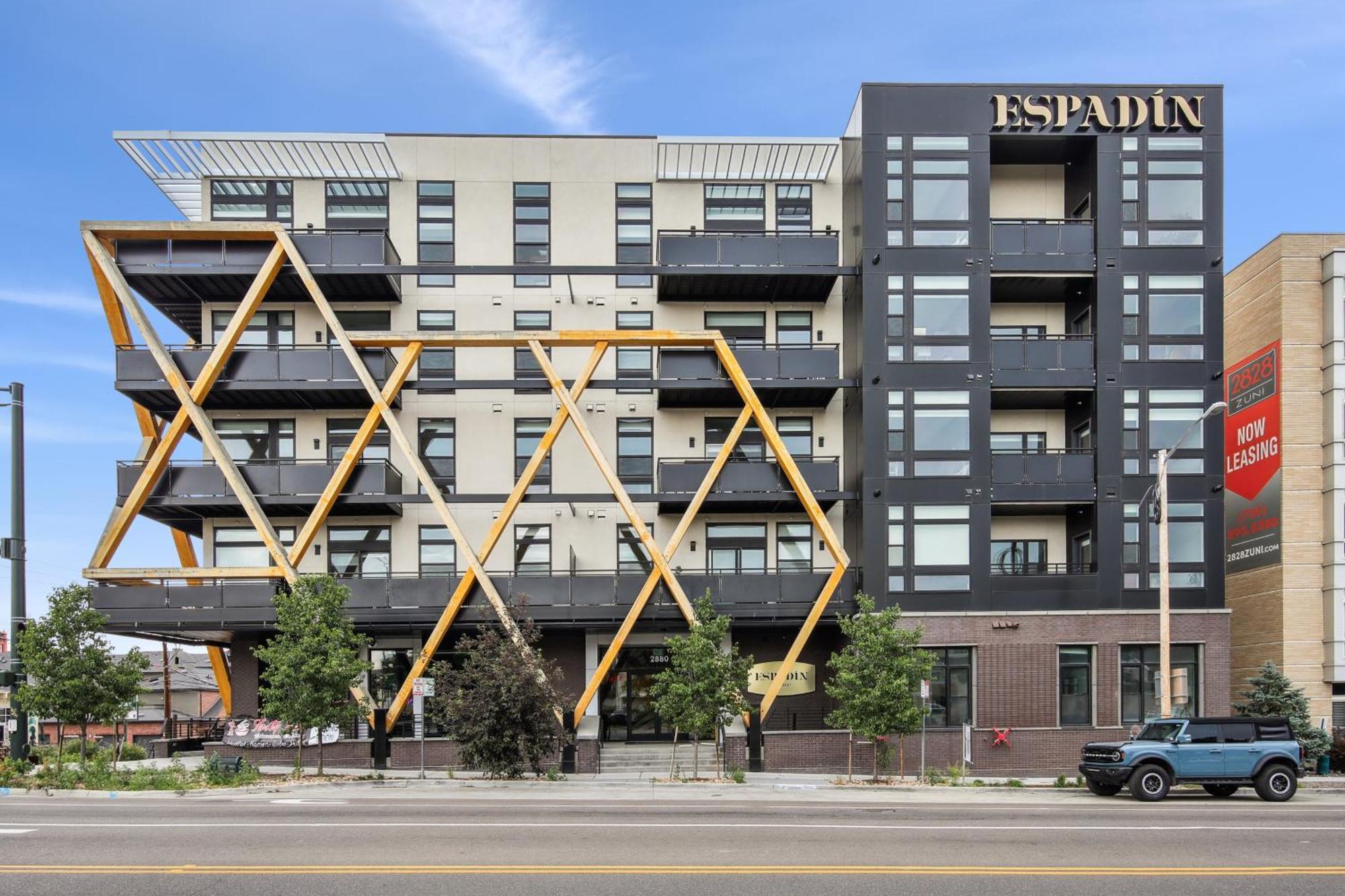 Holiday home 2880: Above The Cityline Elegance At Espadin Denver