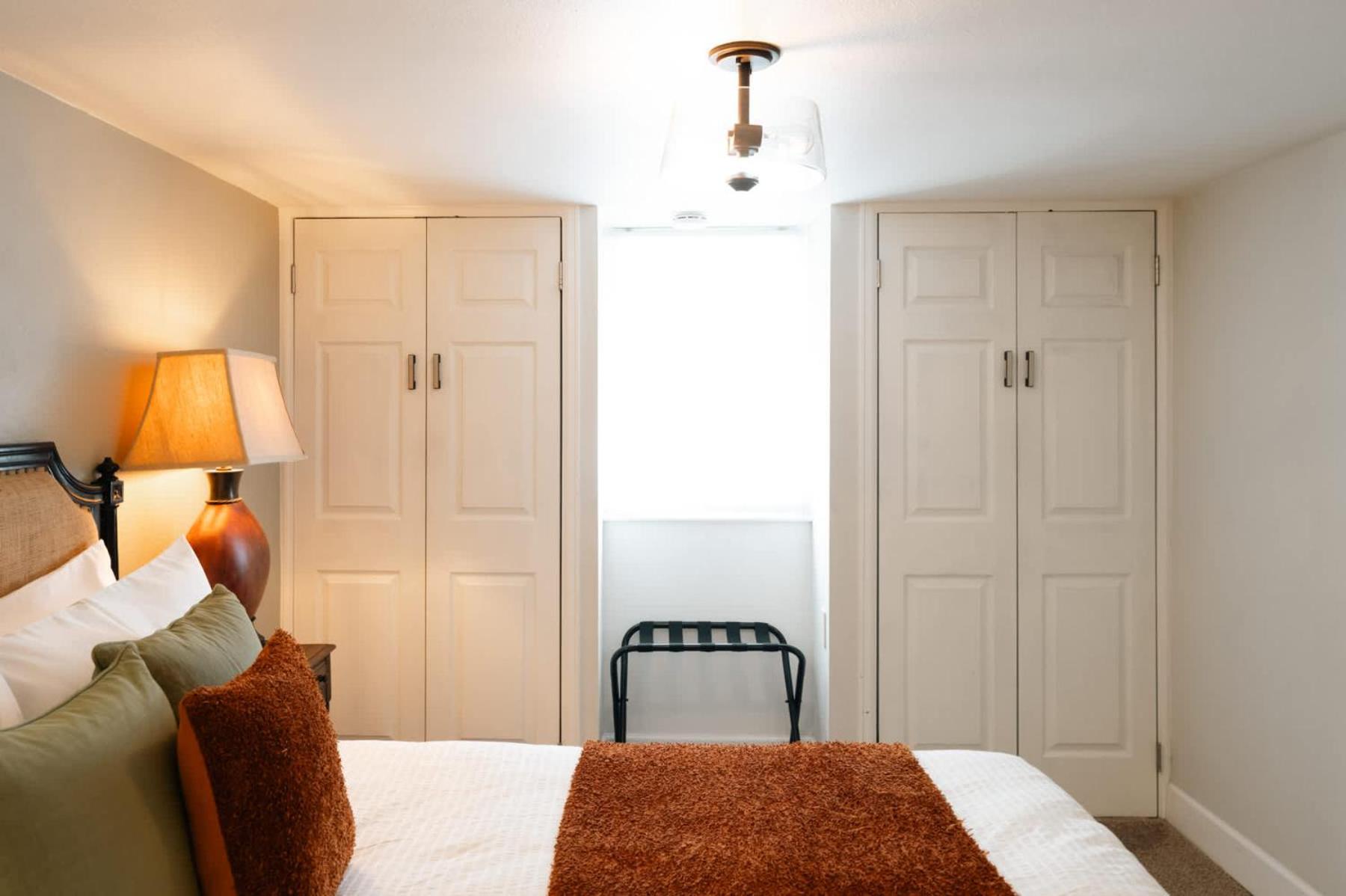 Superb Washington Park - Dog-friendly W Yard Holiday home *