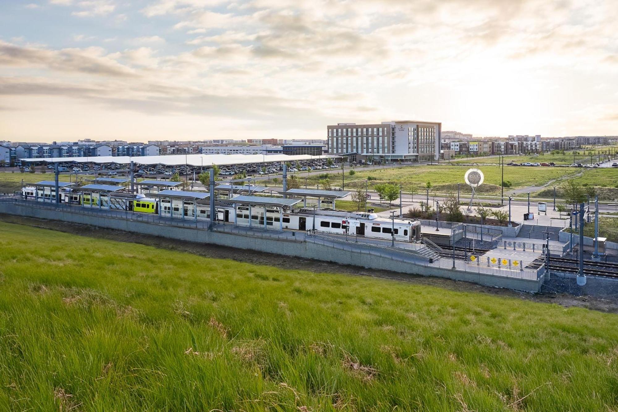 Hyatt Place Pena Station/denver Airport Hotel Denver