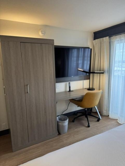 Holiday Inn Express Denver Central - North Denver