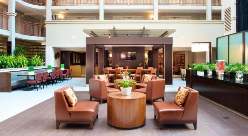 Embassy By Hilton Tech Center North Hotel 3*
