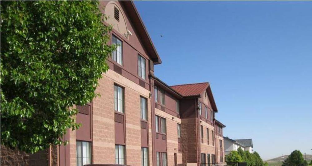 Hotel Spark By Hilton International Airport Denver