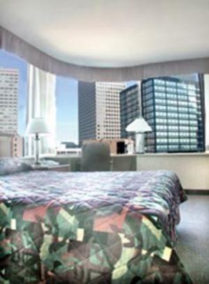 Holiday Express Downtown By Ihg Hotel