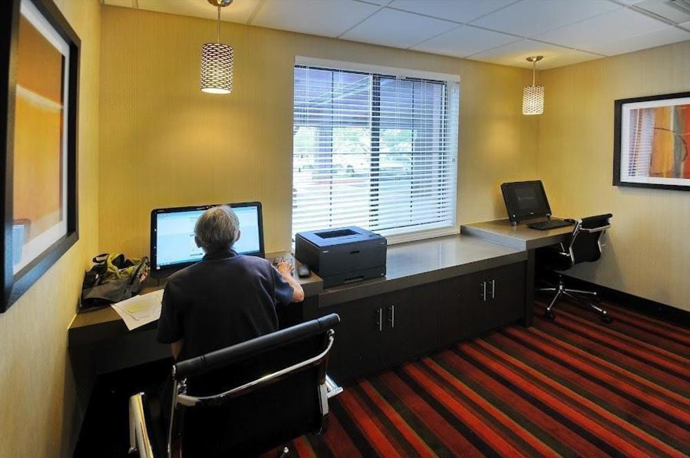 Hotel Spark By Hilton International Airport