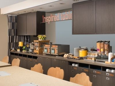 Home2 Suites By Hilton Denver International Airport Hotel 3*