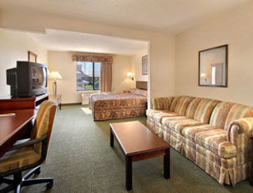 Spark By Hilton International Airport 3*