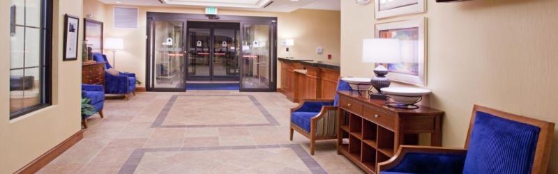 Holiday Express & Airport By Ihg Hotel Denver