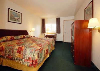 Hotel Microtel & By Wyndham Airport