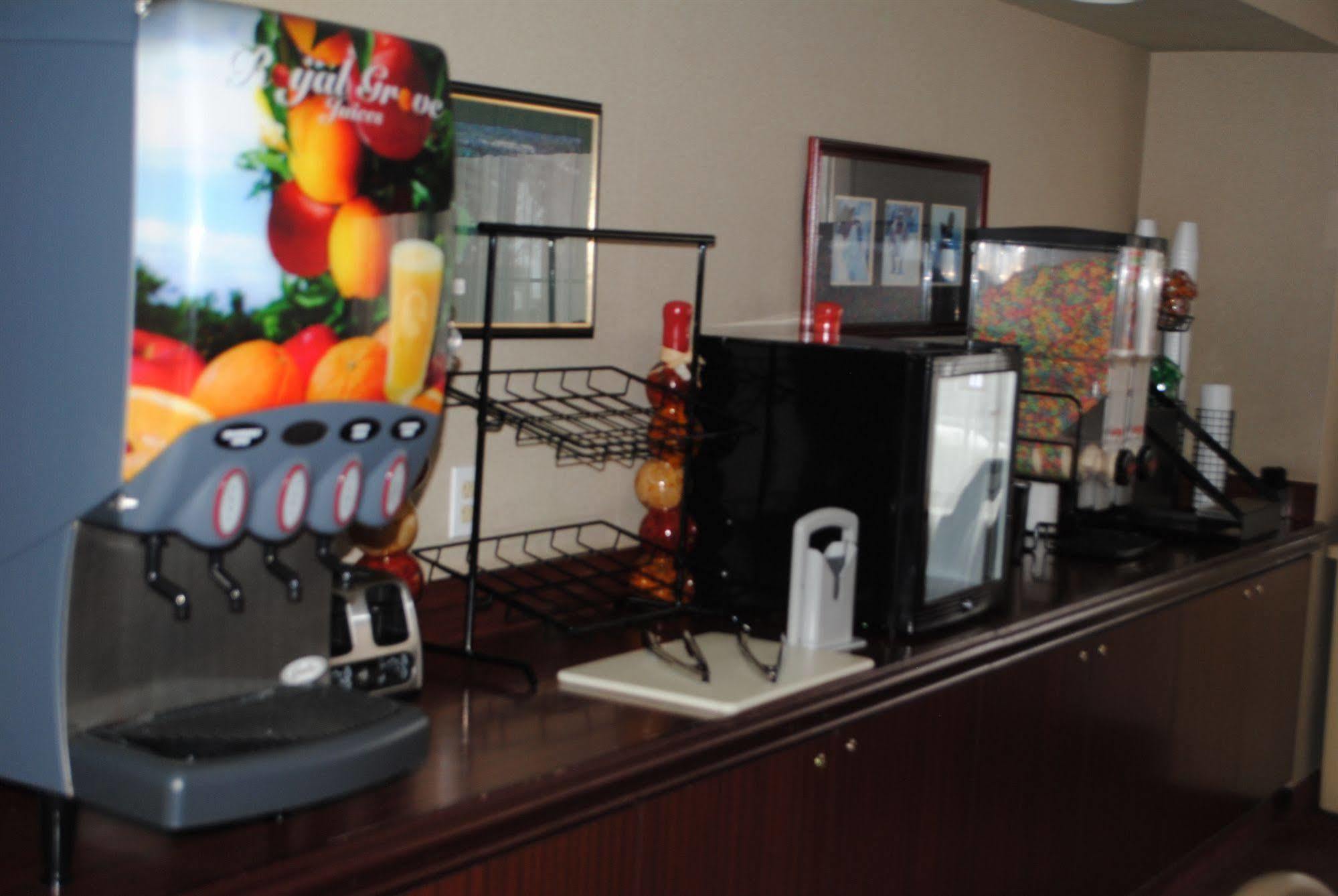 Spark By Hilton International Airport Hotel 3*