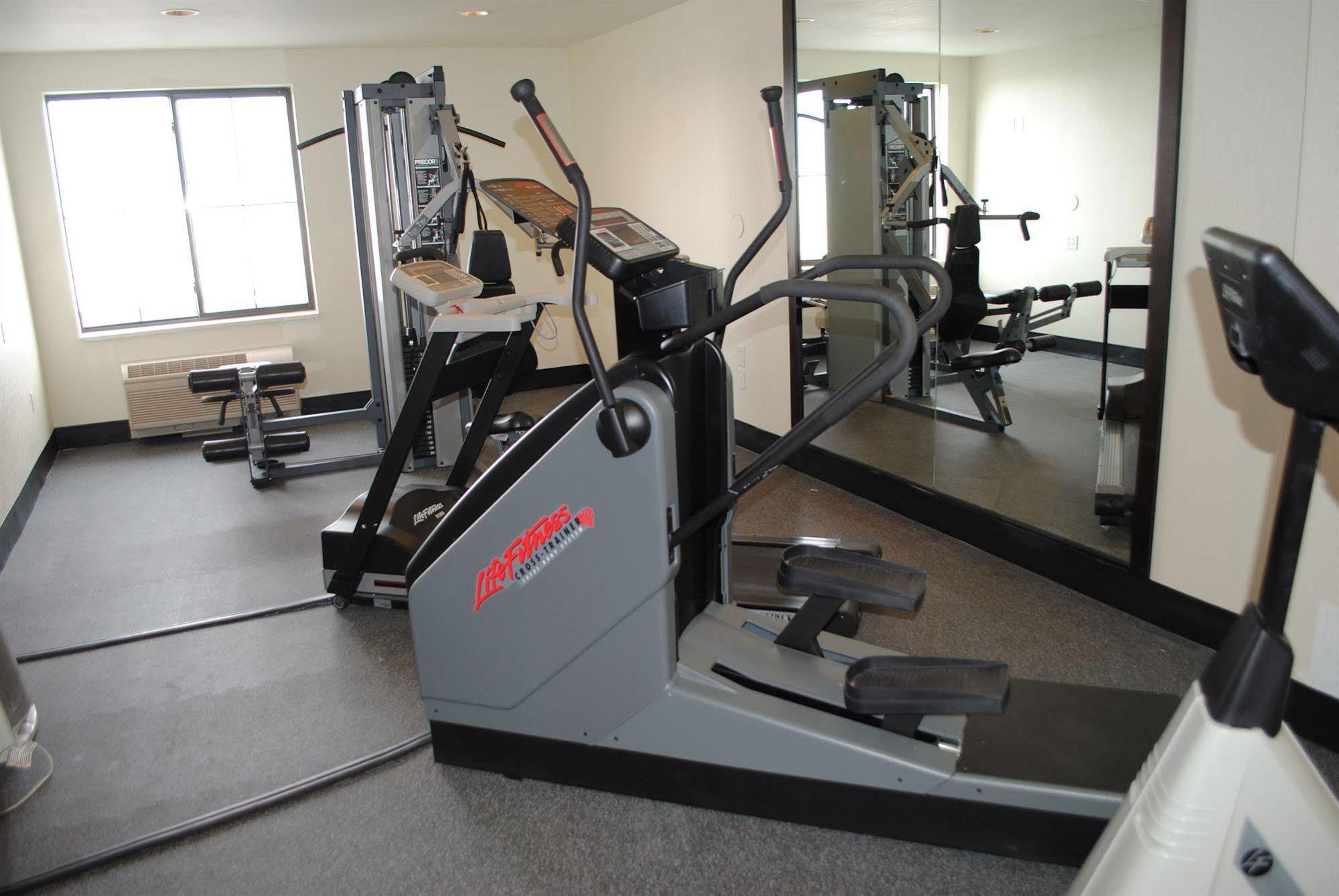Spark By Hilton International Airport Hotel 3*