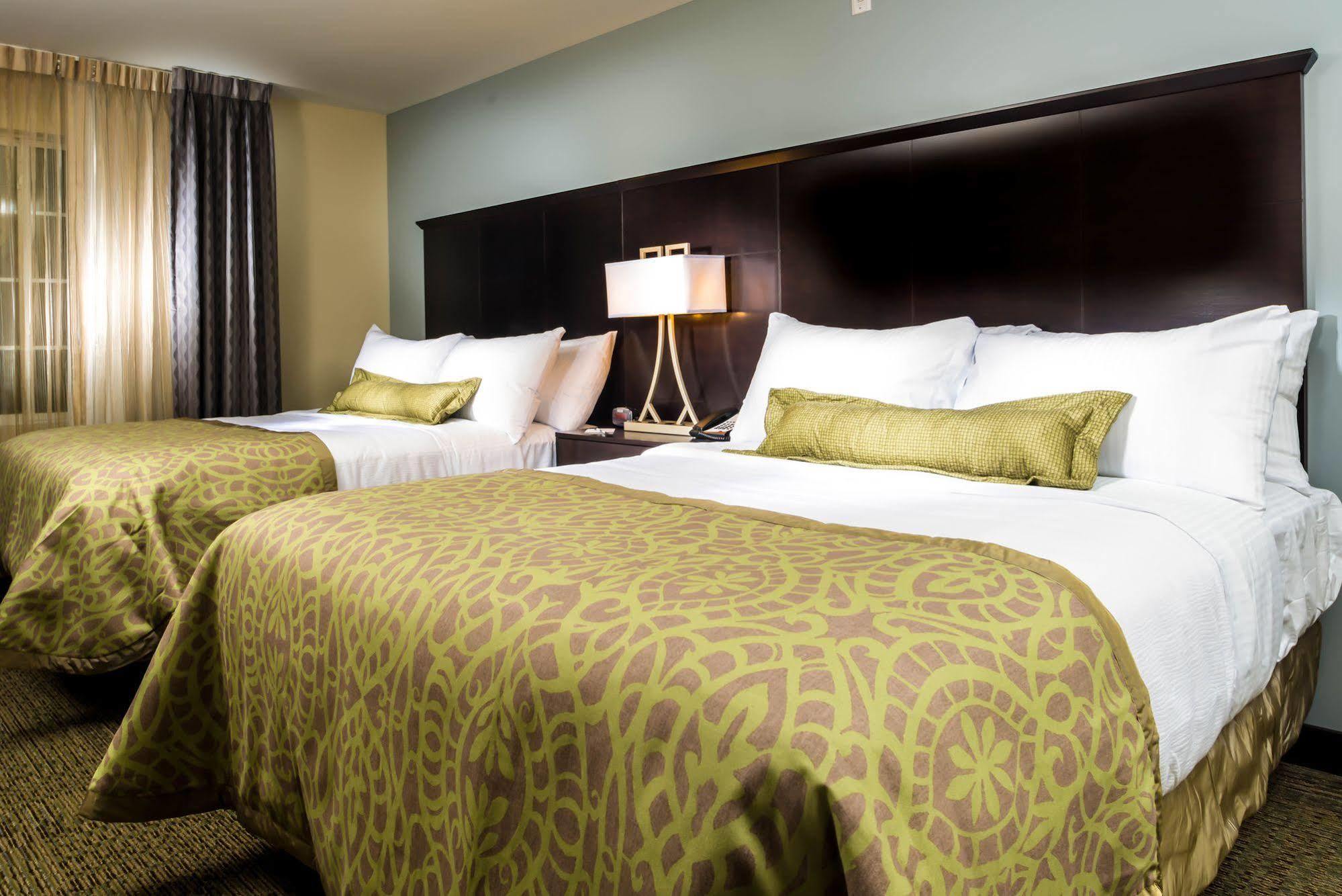 Staybridge - Park By Ihg 3*