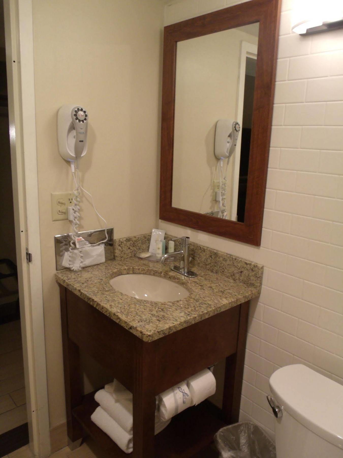 Central Inn 3*