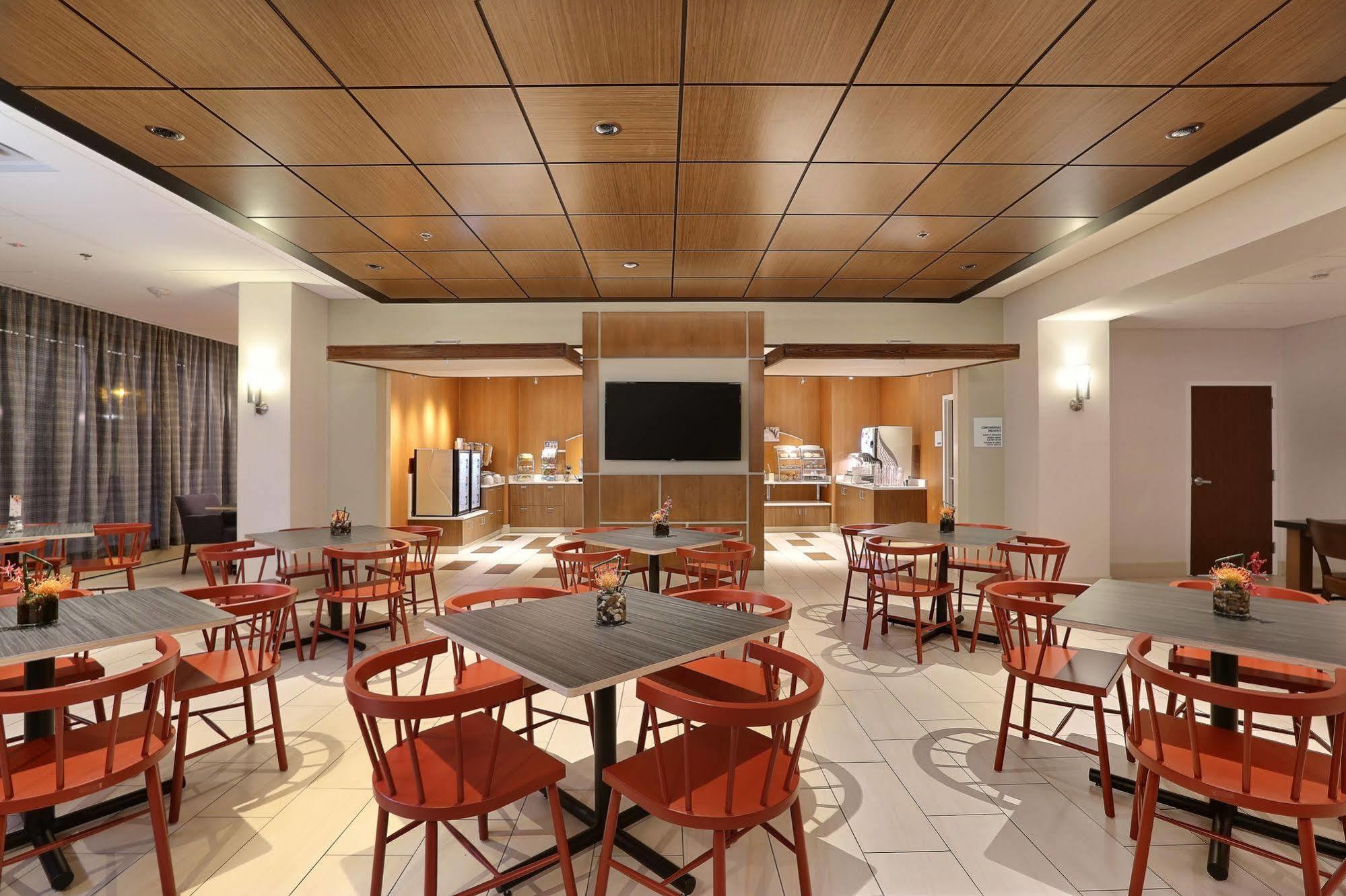 Holiday Express Downtown By Ihg