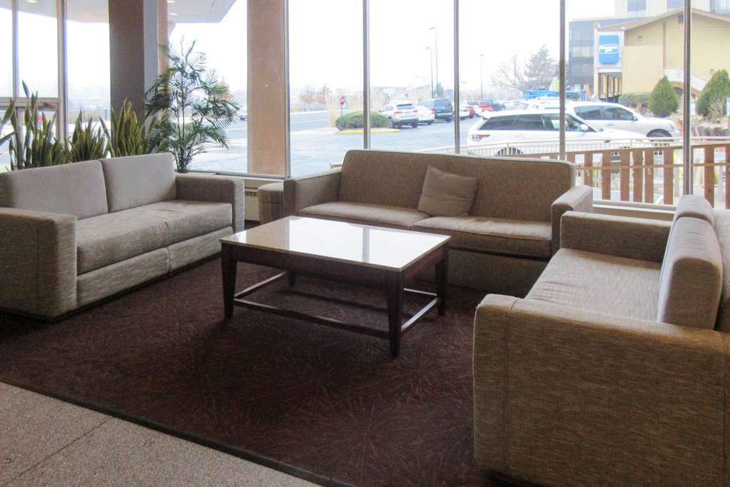 At The Highland Downtown Hotel 3*