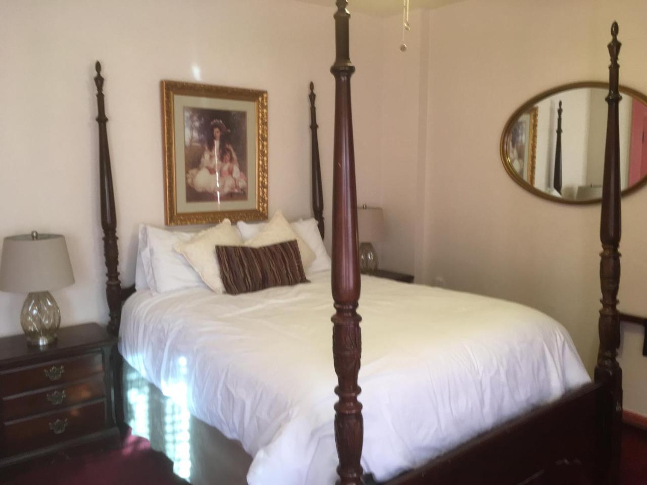 The Adagio Bed & Breakfast 3*