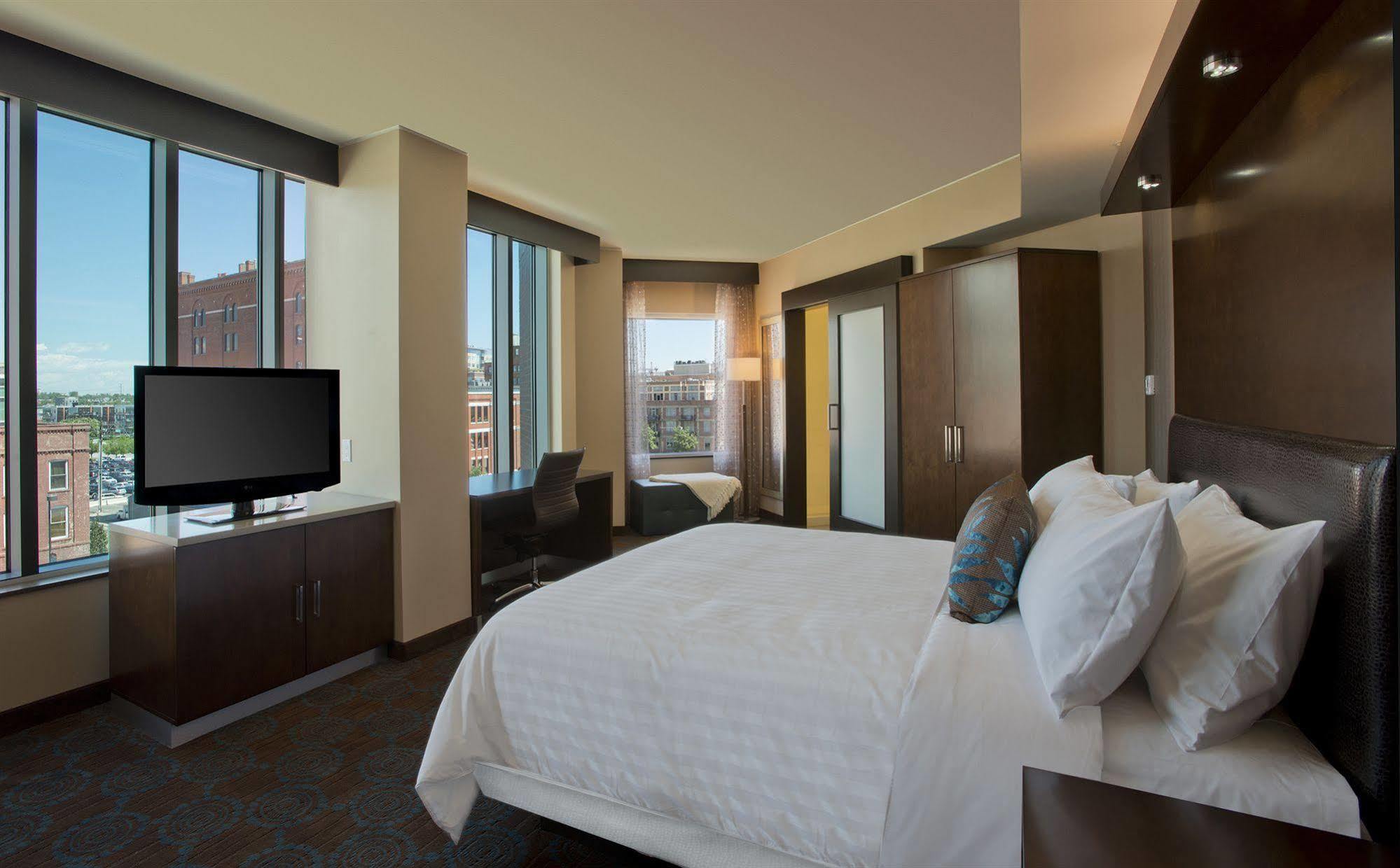 Springhill By Marriott Downtown Denver