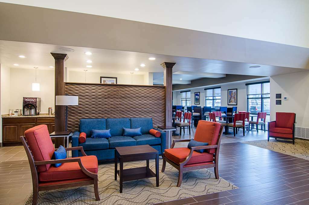 Hotel Mainstay Near Downtown