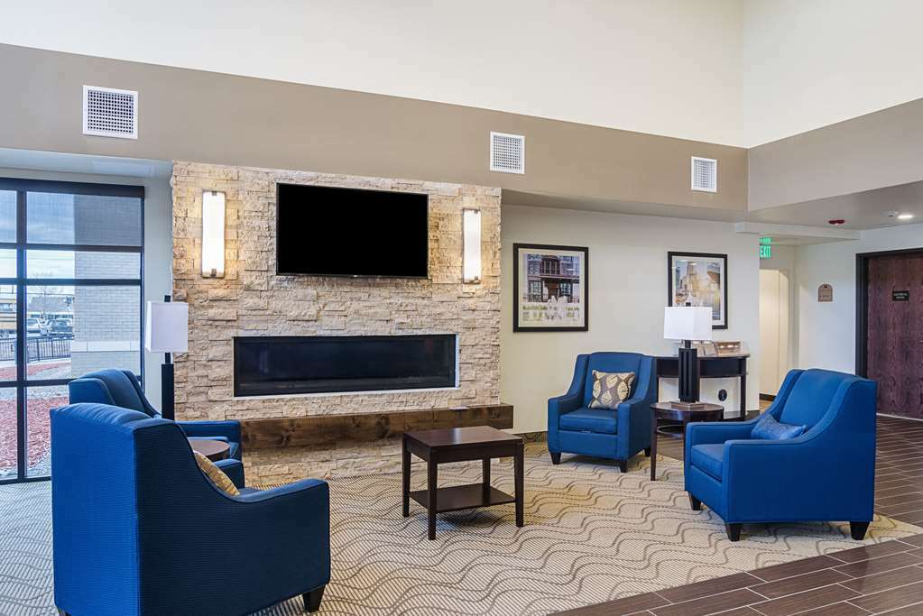 Hotel Mainstay Near Downtown 3*
