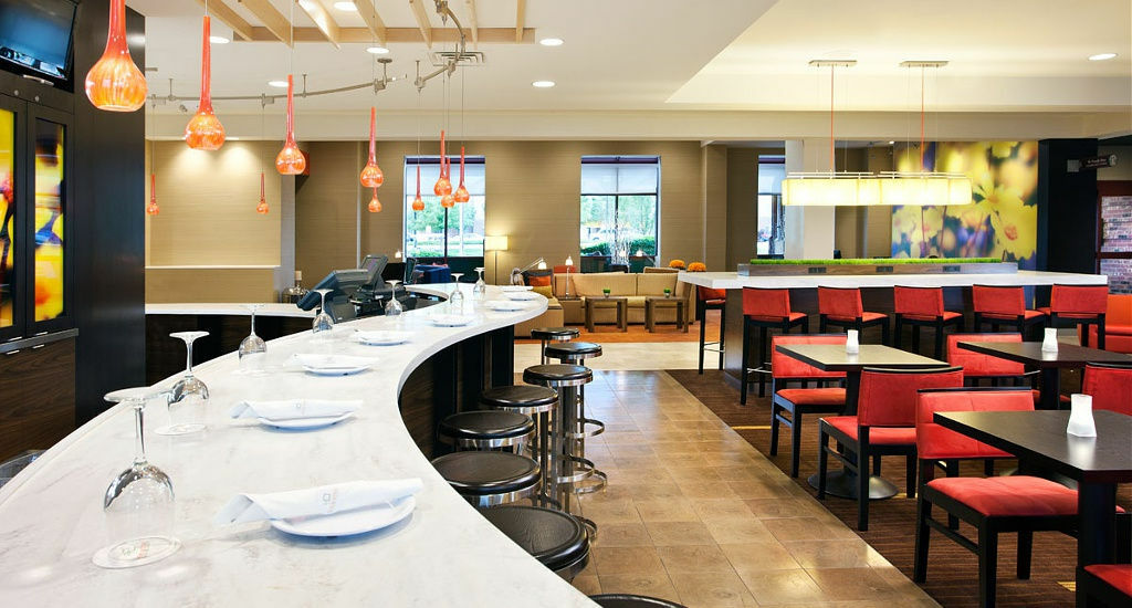 Hotel Courtyard By Marriott Airport Denver