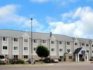 Microtel & By Wyndham Airport Hotel Denver
