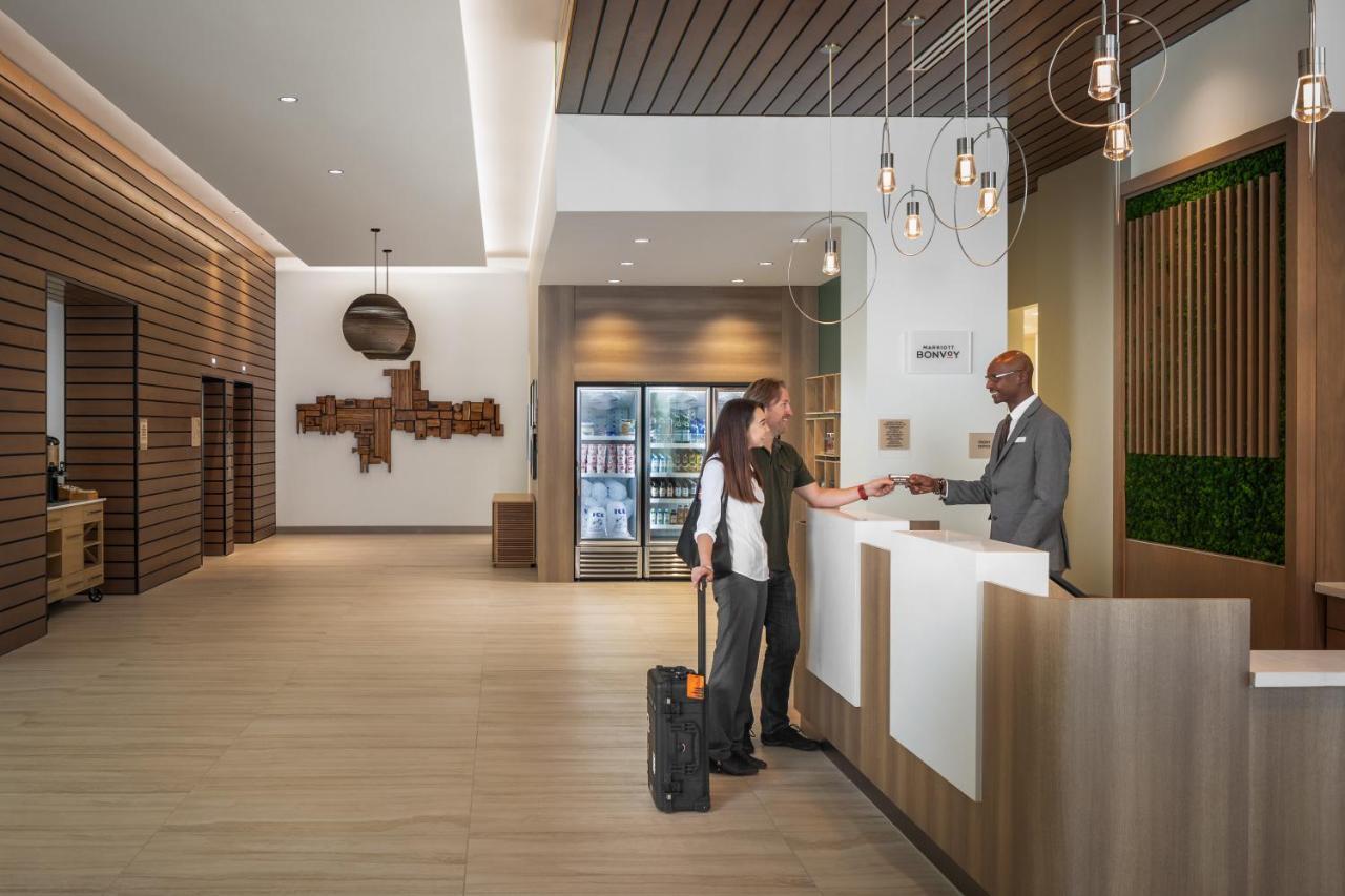 Element Downtown East Hotel 3*